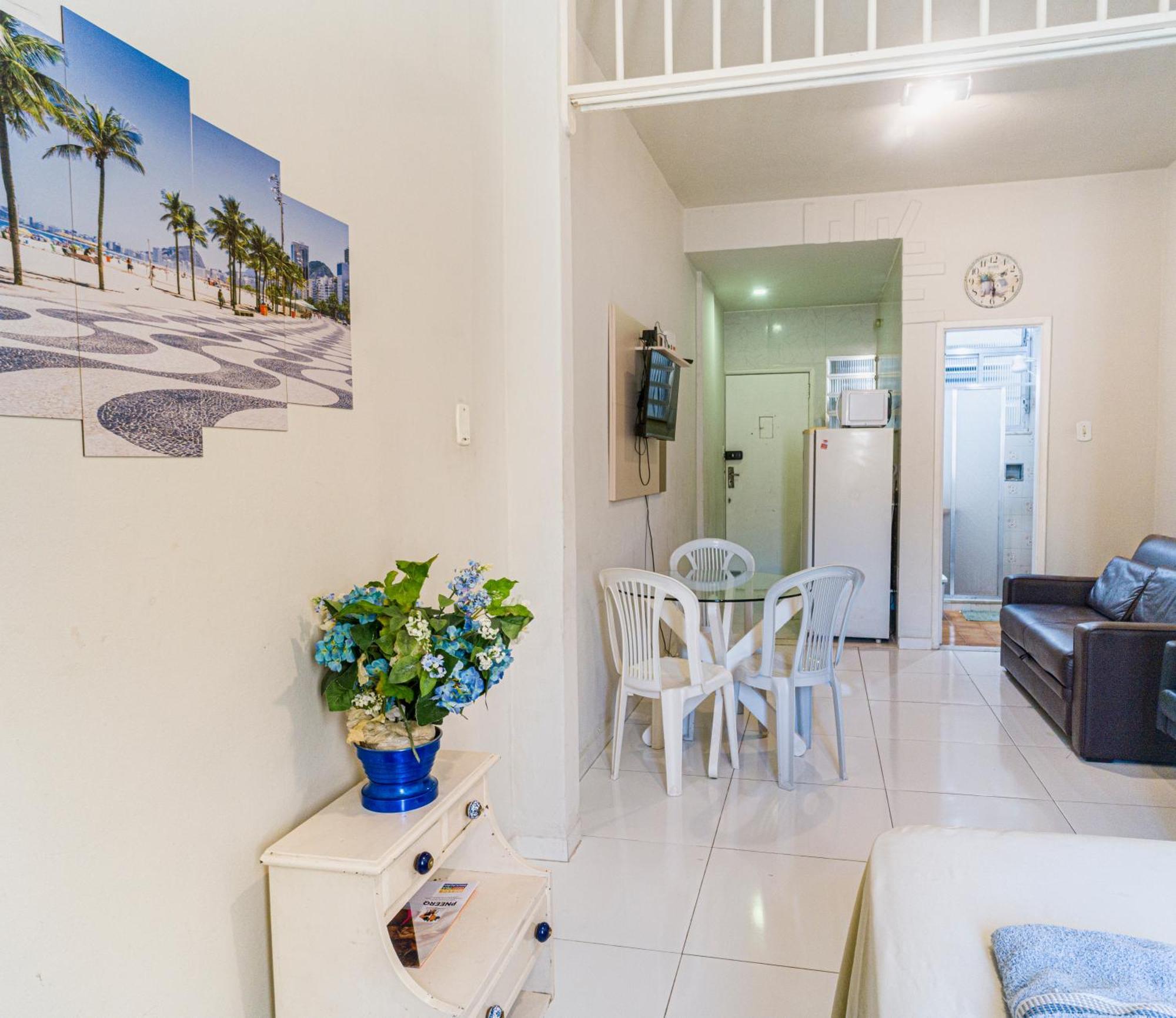 Studio Completo Na Praia De Copacabana Com Ar, Wifi, Netflix, Ate 4 Pessoas, Fundos Claro E Silencioso, Pauloangerami Pj135 ريو دي جانيرو المظهر الخارجي الصورة